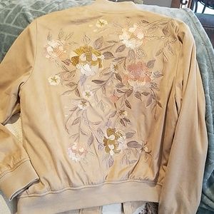 🎁NWOT! Tan Bomber jacket.